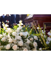 Ile kosztuje wiązanka pogrzebowa?